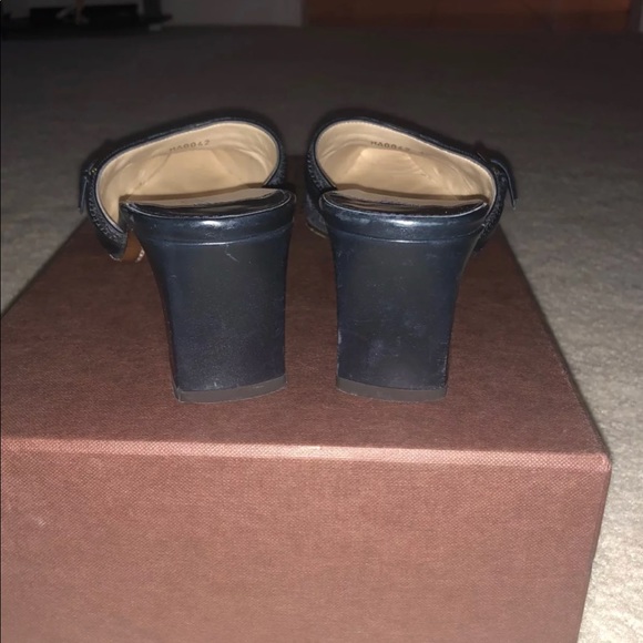 Louis Vuitton Mules - Picture 4 of 7